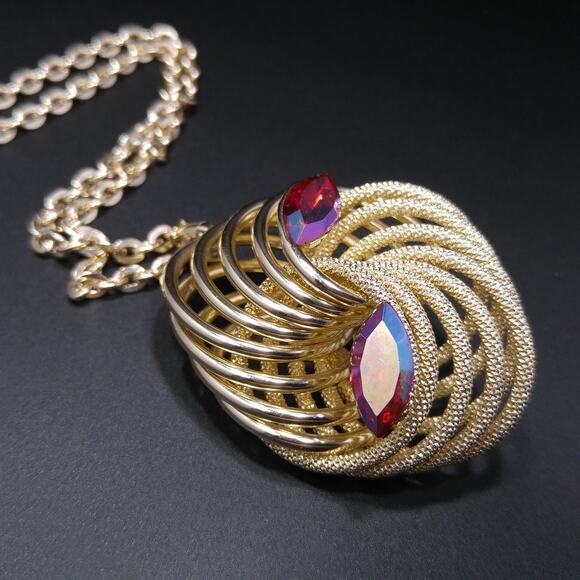 Vintage Germany Gold Tone Swirl Pendant Necklace Red AB Rhinestones 1960s - Picture 5 of 10